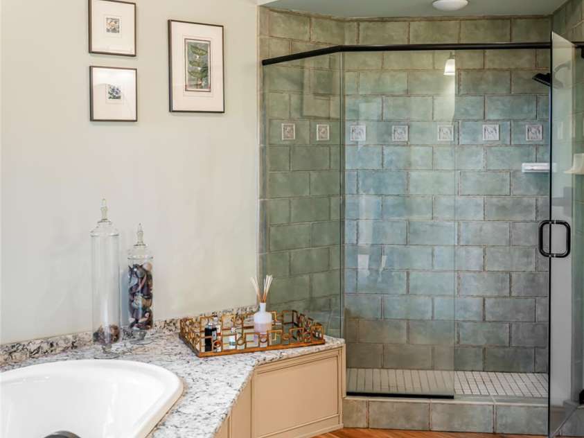 2280 Mountain Air Drive, Burnsville, NC 28714.  MLS# CAR4275710, YatesRealty ID 2301. 