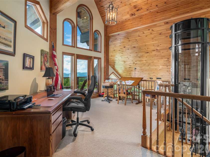 2280 Mountain Air Drive, Burnsville, NC 28714.  MLS# CAR4275710, YatesRealty ID 2301. 