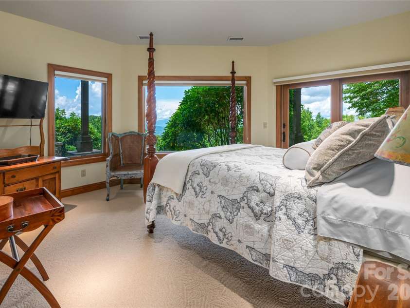 2280 Mountain Air Drive, Burnsville, NC 28714.  MLS# CAR4275710, YatesRealty ID 2301. 