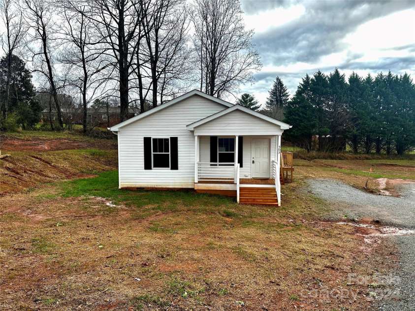 503 Hopewell Road, Morganton, NC 28655.  MLS# CAR4151047, YatesRealty ID 2301. 