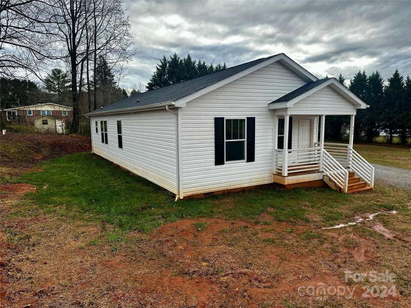 503 Hopewell Road, Morganton, NC 28655.  MLS# CAR4151047, YatesRealty ID 2301. 