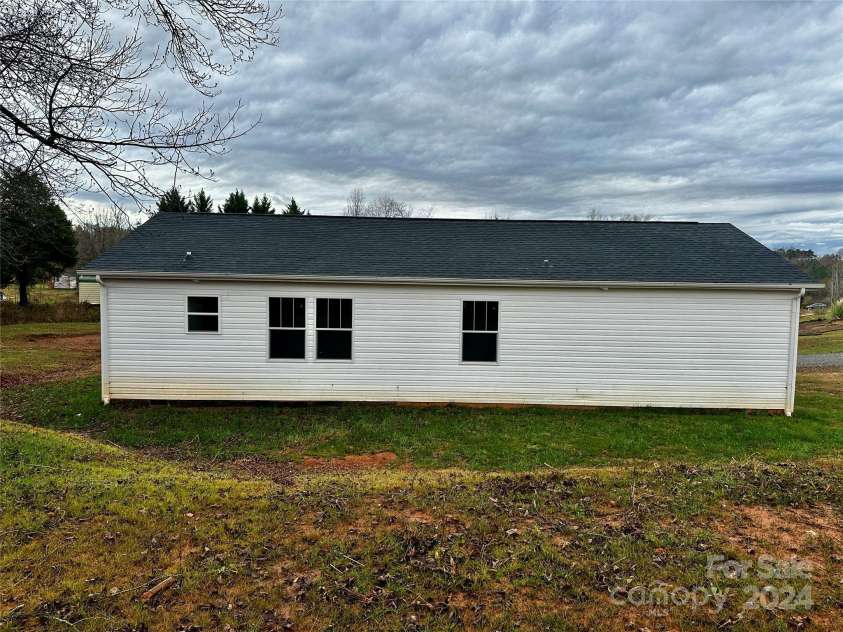 503 Hopewell Road, Morganton, NC 28655.  MLS# CAR4151047, YatesRealty ID 2301. 