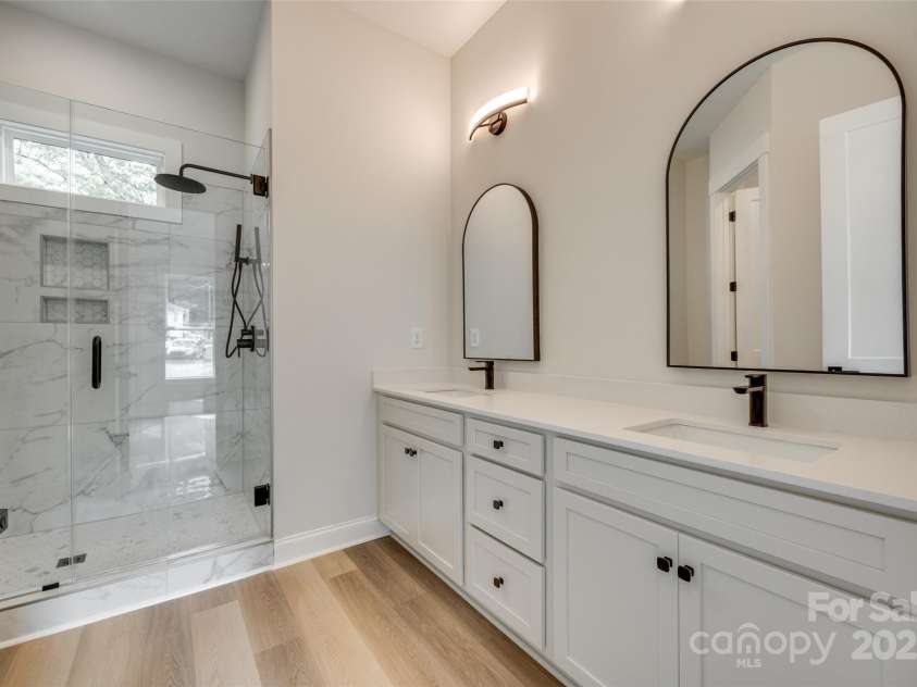 513 Sacco Street, Belmont, NC 28012.  MLS# CAR4271195, YatesRealty ID 23010. Primary Bath