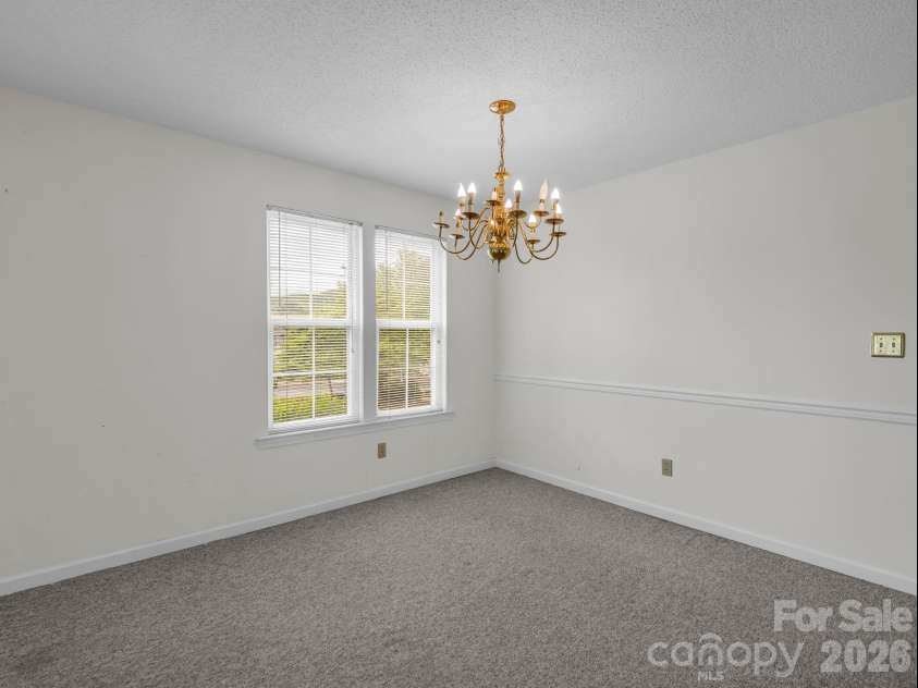 3005 Sagamore Lane, Asheville, NC 28806.  MLS# CAR4376702, YatesRealty ID 23011. 