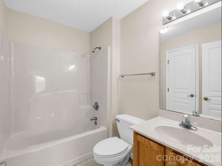 3005 Sagamore Lane, Asheville, NC 28806.  MLS# CAR4376702, YatesRealty ID 23011. 