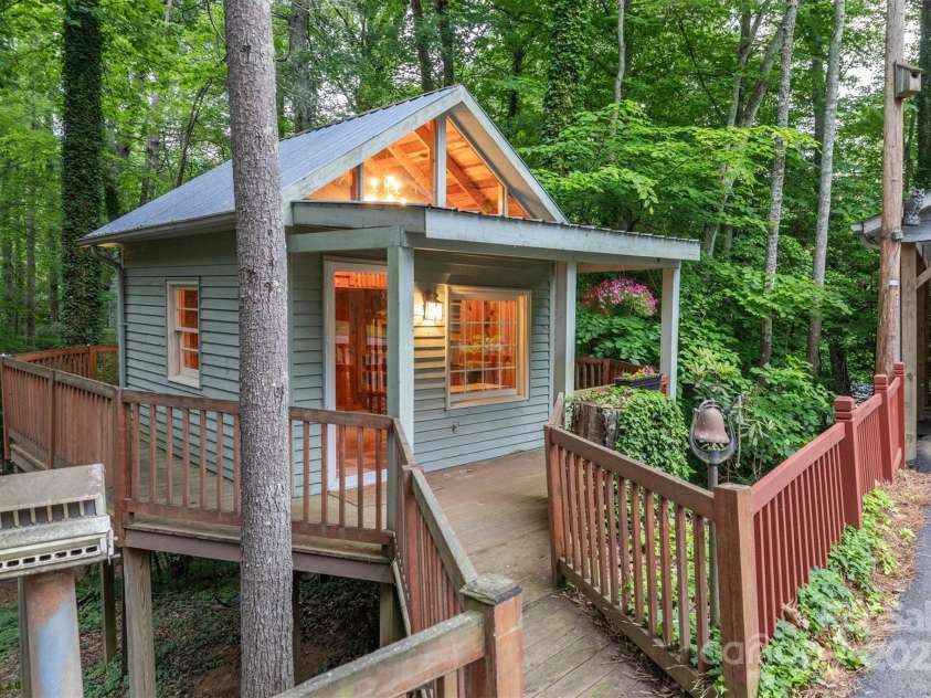 3452 Tranquil Hills Drive, Lenoir, NC 28645.  MLS# CAR4264787, YatesRealty ID 23011. Tiny House/She shed