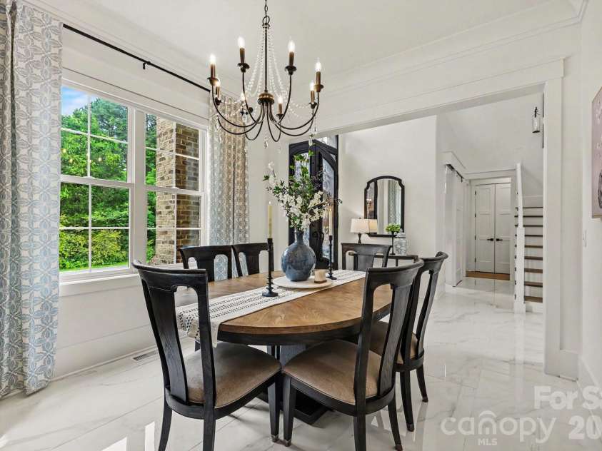 209 Glenview Drive, Salisbury, NC 28147.  MLS# CAR4380907, YatesRealty ID 23012. 