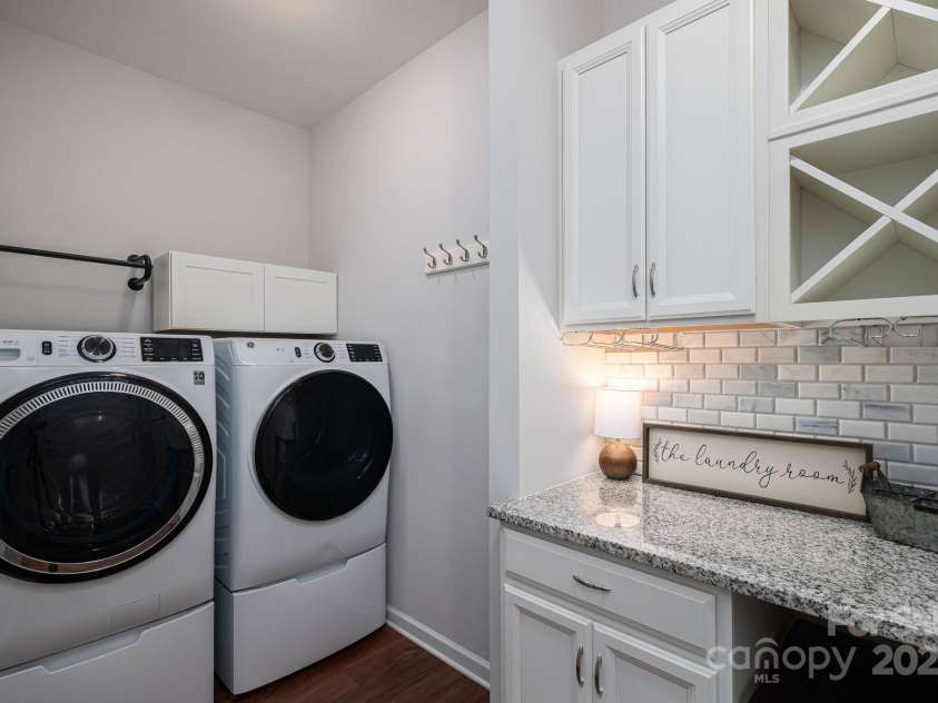 658 Gardenbrook Trail, Belmont, NC 28012.  MLS# CAR4273512, YatesRealty ID 23013. 