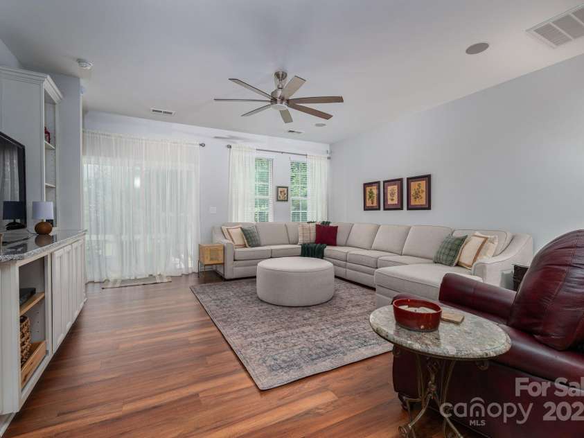 658 Gardenbrook Trail, Belmont, NC 28012.  MLS# CAR4273512, YatesRealty ID 23013. 