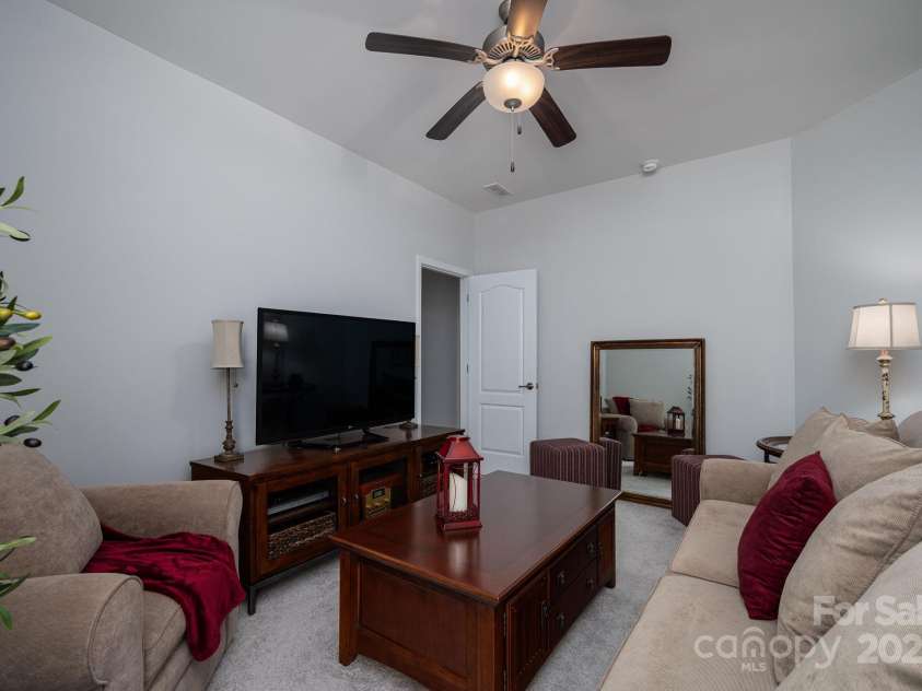 658 Gardenbrook Trail, Belmont, NC 28012.  MLS# CAR4273512, YatesRealty ID 23013. 