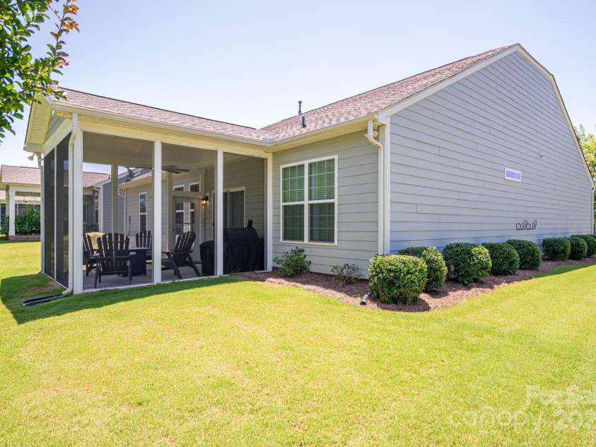 658 Gardenbrook Trail, Belmont, NC 28012.  MLS# CAR4273512, YatesRealty ID 23013. 