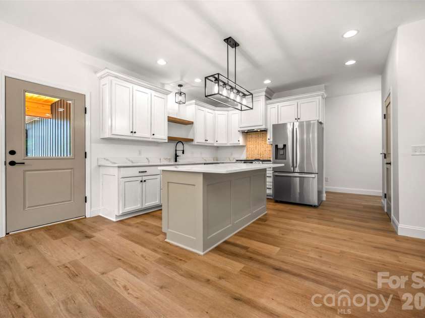 210 Westwood Drive, Forest City, NC 28043.  MLS# CAR4381670, YatesRealty ID 23015. Kitchen
