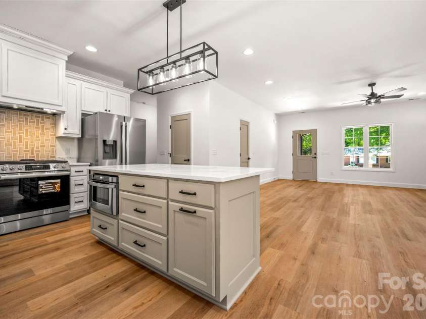 210 Westwood Drive, Forest City, NC 28043.  MLS# CAR4381670, YatesRealty ID 23015. Kitchen