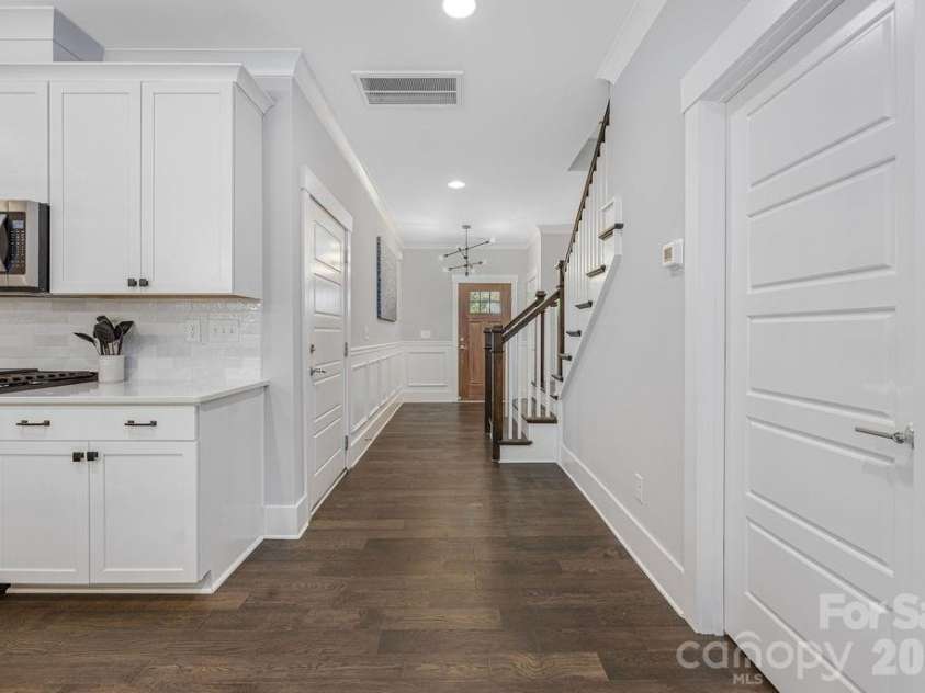 2311 Marlowe Avenue, Charlotte, NC 28208.  MLS# CAR4382270, YatesRealty ID 23016. 