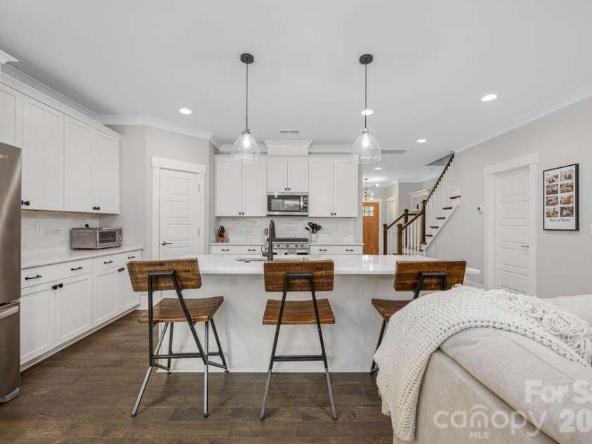 2311 Marlowe Avenue, Charlotte, NC 28208.  MLS# CAR4382270, YatesRealty ID 23016. 