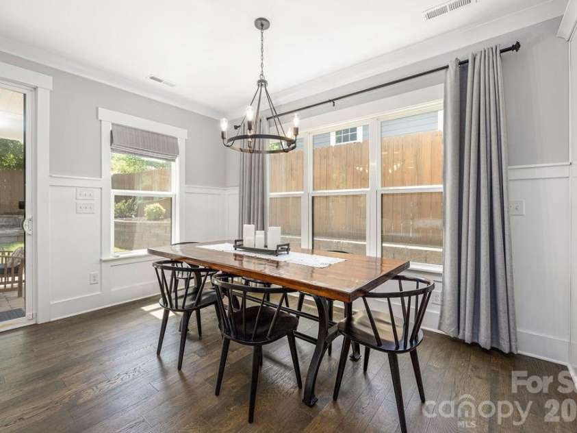 2311 Marlowe Avenue, Charlotte, NC 28208.  MLS# CAR4382270, YatesRealty ID 23016. 