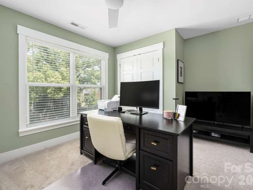 2311 Marlowe Avenue, Charlotte, NC 28208.  MLS# CAR4382270, YatesRealty ID 23016. 