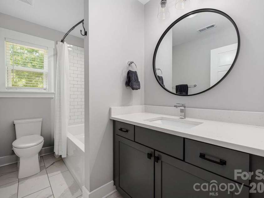 2311 Marlowe Avenue, Charlotte, NC 28208.  MLS# CAR4382270, YatesRealty ID 23016. 