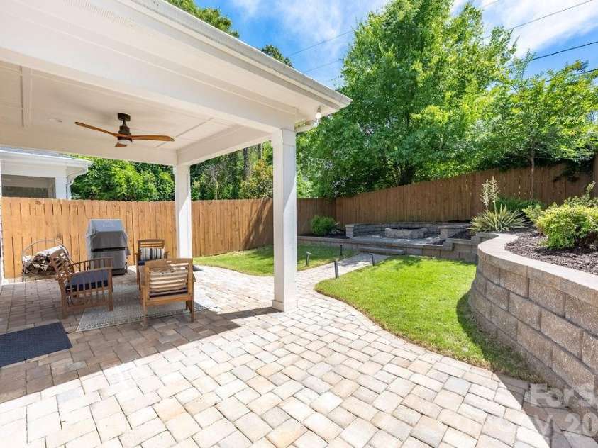 2311 Marlowe Avenue, Charlotte, NC 28208.  MLS# CAR4382270, YatesRealty ID 23016. 