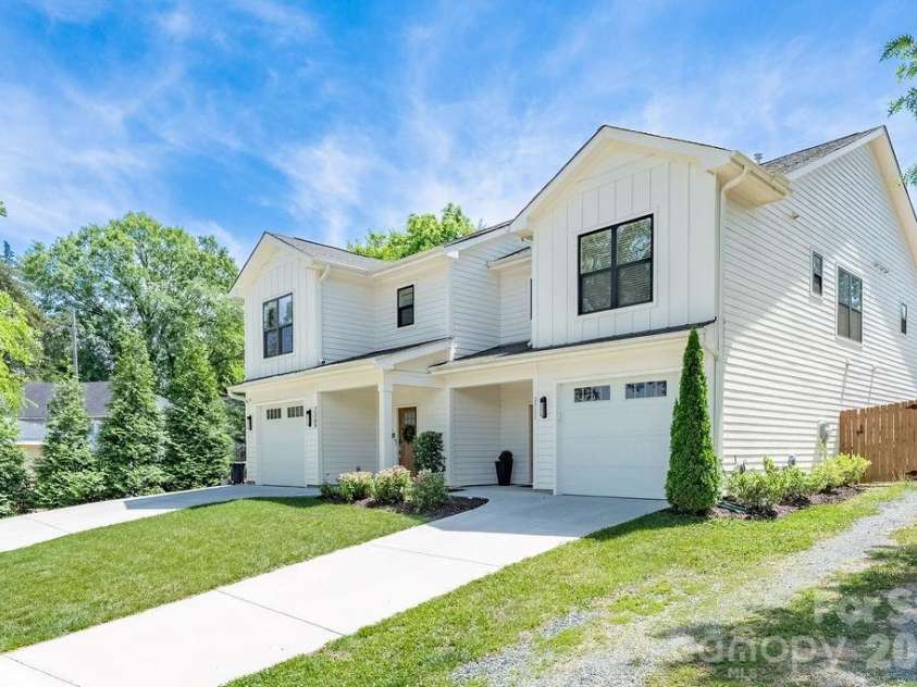 2311 Marlowe Avenue, Charlotte, NC 28208.  MLS# CAR4382270, YatesRealty ID 23016. 