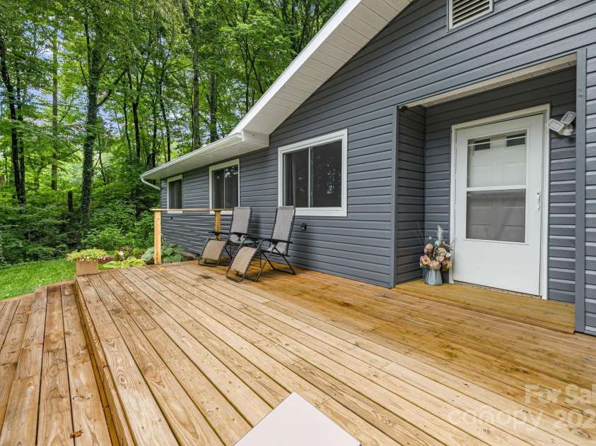 487 Duncan Creek Road, Fletcher, NC 28732.  MLS# CAR4269119, YatesRealty ID 23016. New Front Porch