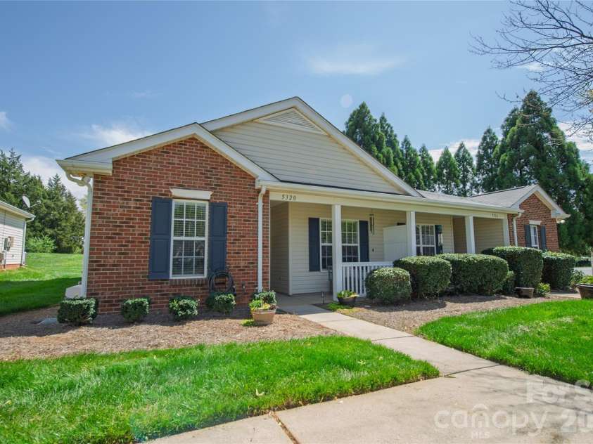 5320 Harris Cove Drive, Charlotte, NC 28269.  MLS# CAR4355819, YatesRealty ID 23017. 