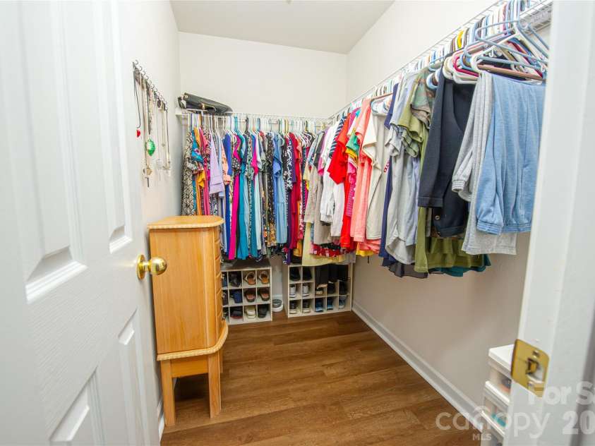 5320 Harris Cove Drive, Charlotte, NC 28269.  MLS# CAR4355819, YatesRealty ID 23017. Primary closet