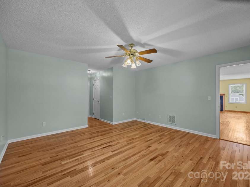 449 Concord Road, Fletcher, NC 28732.  MLS# CAR4266899, YatesRealty ID 23019. 