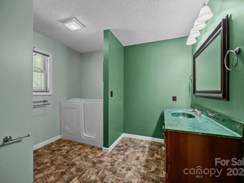 449 Concord Road, Fletcher, NC 28732.  MLS# CAR4266899, YatesRealty ID 23019. 