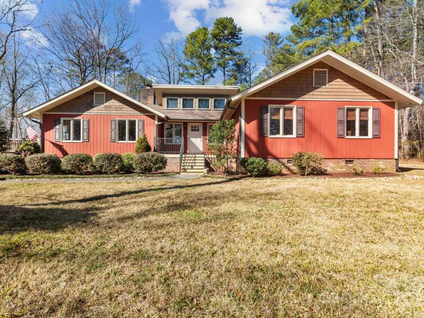 3406 Red Fox Trail, Weddington, NC 28104.  MLS# CAR4214440, YatesRealty ID 2302. Ranch Home on 1 1/2 acres