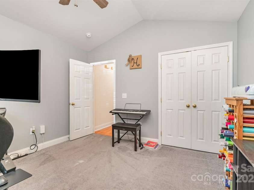 605 Beavers Cove Lane, Concord, NC 28027.  MLS# CAR4314369, YatesRealty ID 2302. 