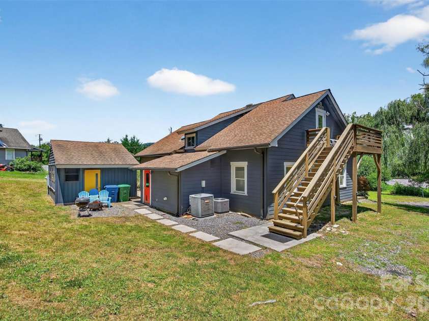 626 Old Lytle Cove Road, Swannanoa, NC 28778.  MLS# CAR4341042, YatesRealty ID 2302. 