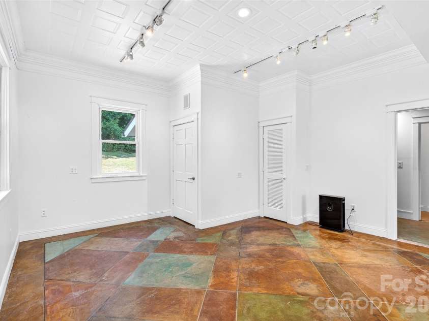 626 Old Lytle Cove Road, Swannanoa, NC 28778.  MLS# CAR4341042, YatesRealty ID 2302. 