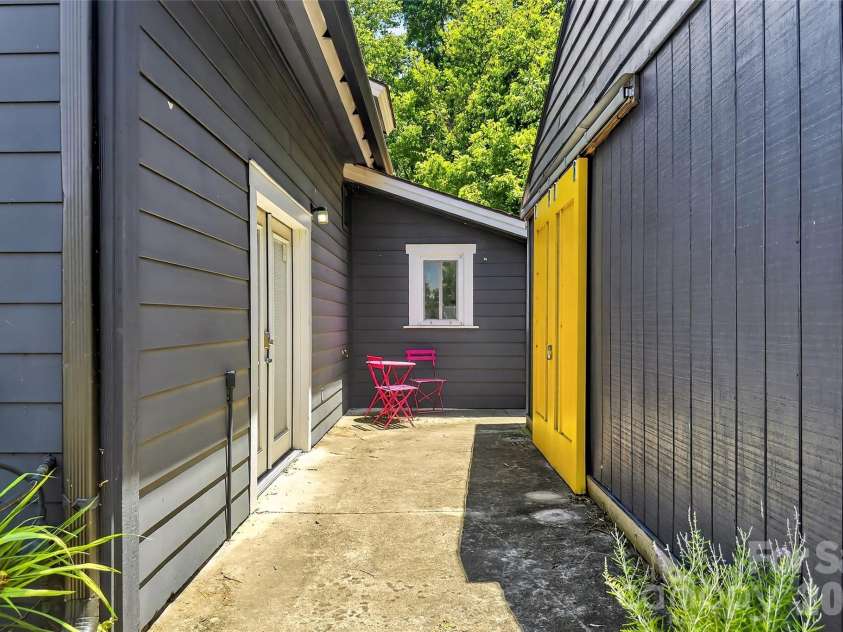 626 Old Lytle Cove Road, Swannanoa, NC 28778.  MLS# CAR4341042, YatesRealty ID 2302. 