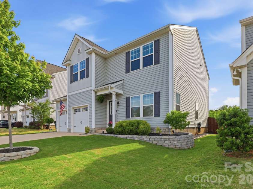 134 Fairfield Drive, Troutman, NC 28166.  MLS# CAR4369151, YatesRealty ID 23020. 