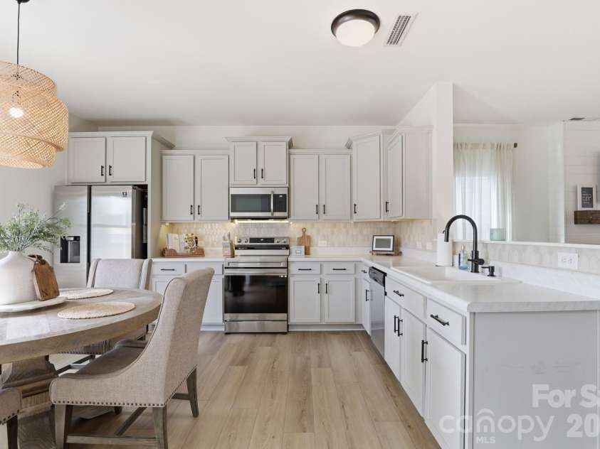 134 Fairfield Drive, Troutman, NC 28166.  MLS# CAR4369151, YatesRealty ID 23020. 