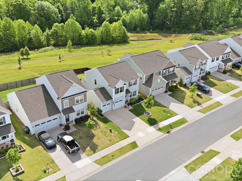 134 Fairfield Drive, Troutman, NC 28166.  MLS# CAR4369151, YatesRealty ID 23020. 