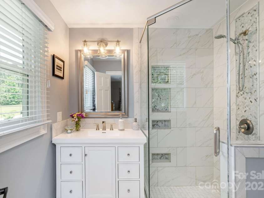 112 Underhill Road, Hendersonville, NC 28792.  MLS# CAR4274502, YatesRealty ID 23022. 