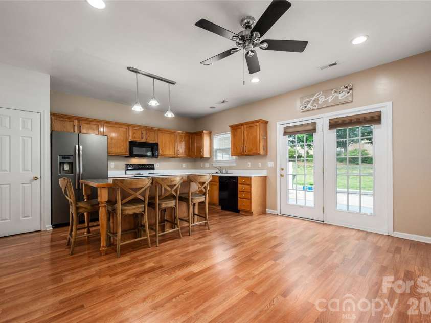 709 Atherton Way, Rock Hill, SC 29730.  MLS# CAR4382057, YatesRealty ID 23022. 