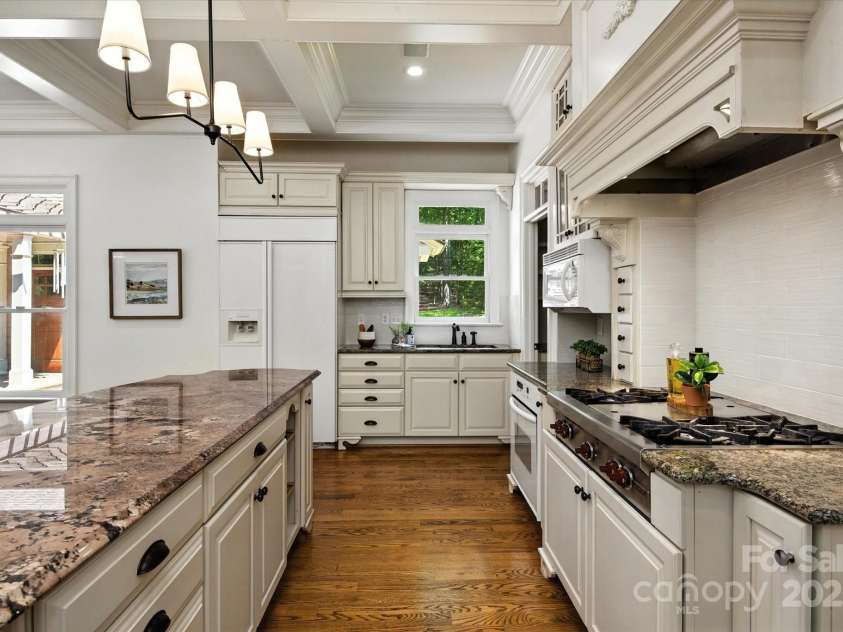 3408 Sandalwood Lane, Waxhaw, NC 28173.  MLS# CAR4273329, YatesRealty ID 23023. 