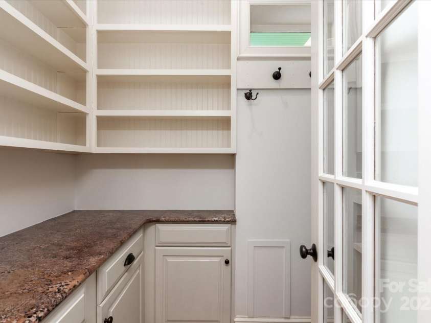 3408 Sandalwood Lane, Waxhaw, NC 28173.  MLS# CAR4273329, YatesRealty ID 23023. 