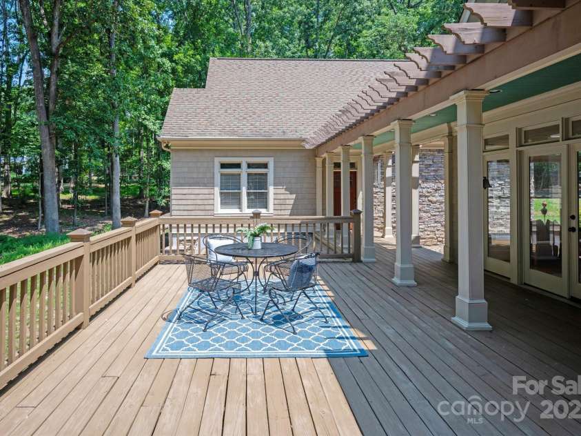 3408 Sandalwood Lane, Waxhaw, NC 28173.  MLS# CAR4273329, YatesRealty ID 23023. 