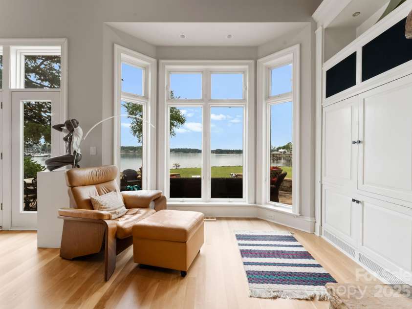 18212 Pompano Place, Cornelius, NC 28031.  MLS# CAR4307991, YatesRealty ID 23024. 