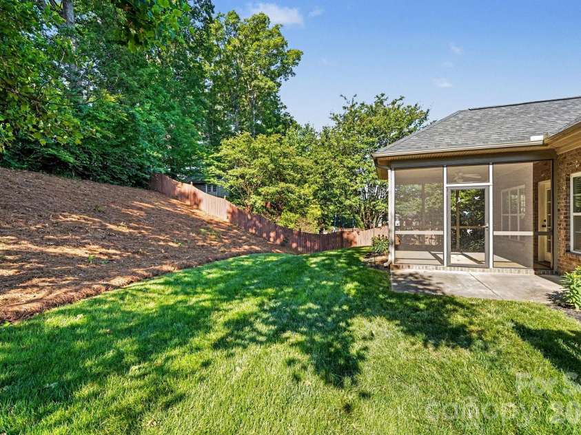 7344 Ridgecrest Trail, Lewisville, NC 27023.  MLS# CAR4373689, YatesRealty ID 23025. 