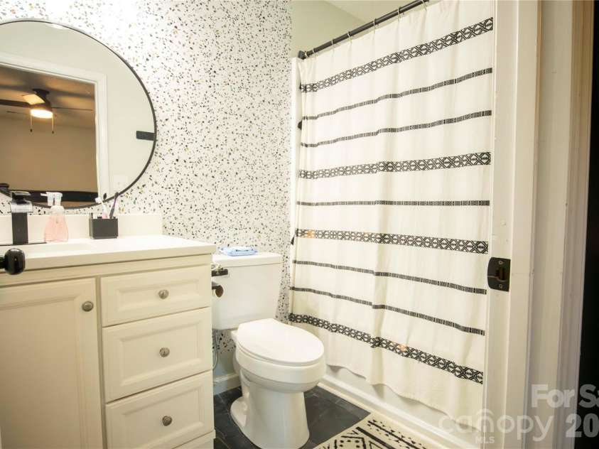 1086 Cherry Meadow Lane, Rock Hill, SC 29732.  MLS# CAR4382650, YatesRealty ID 23026. 