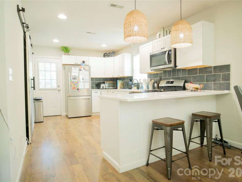1086 Cherry Meadow Lane, Rock Hill, SC 29732.  MLS# CAR4382650, YatesRealty ID 23026. 