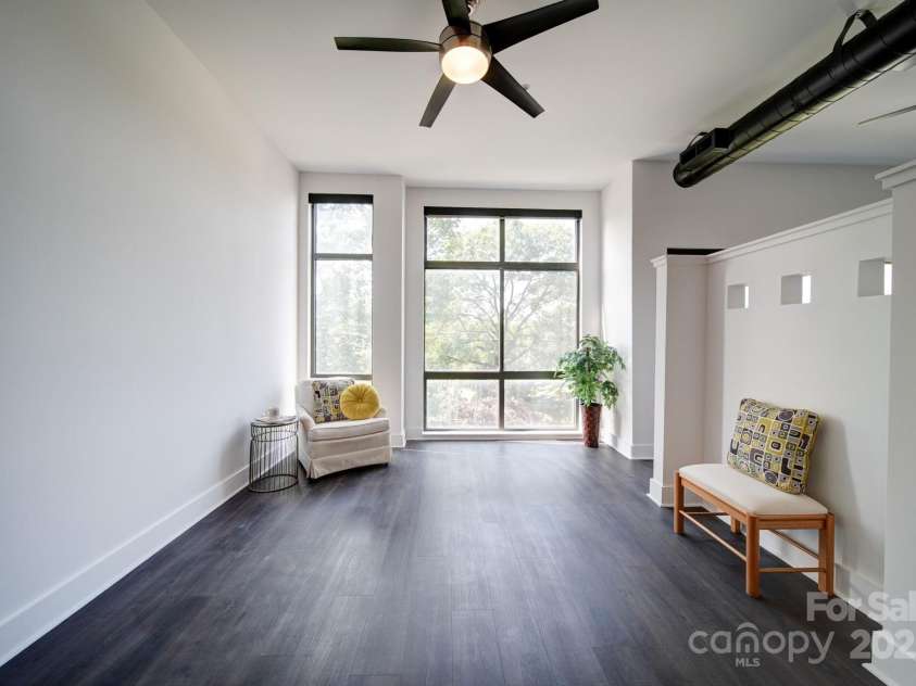 514 10th Street, Charlotte, NC 28202.  MLS# CAR4304835, YatesRealty ID 23027. 