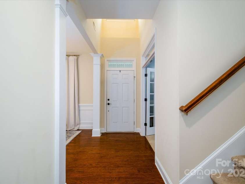 4323 Bright Road, Charlotte, NC 28214.  MLS# CAR4264585, YatesRealty ID 23028. 