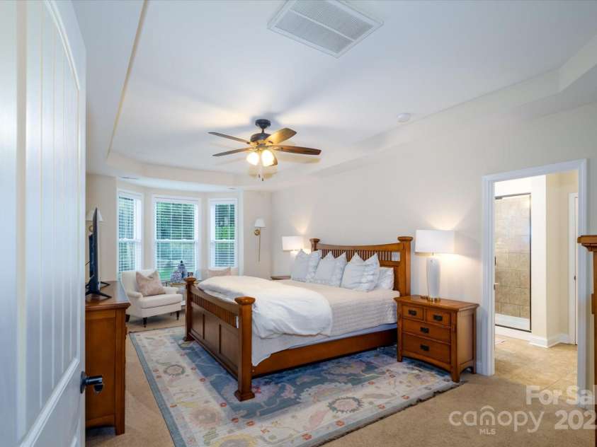 4323 Bright Road, Charlotte, NC 28214.  MLS# CAR4264585, YatesRealty ID 23028. 