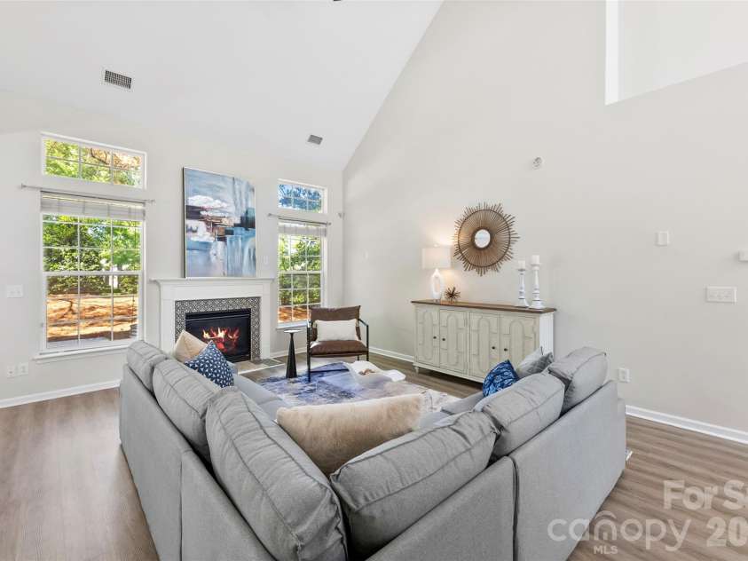 6237 Breckfield Court, Charlotte, NC 28278.  MLS# CAR4382615, YatesRealty ID 23028. 